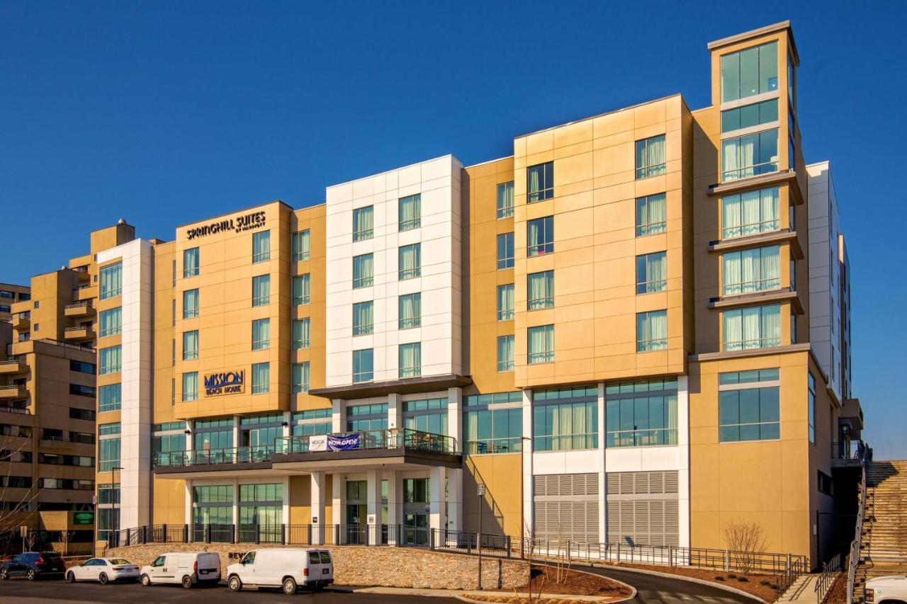 Springhill Suites By Marriott Boston Logan Airport Revere Beach Экстерьер фото