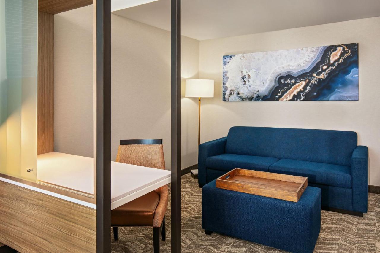 Springhill Suites By Marriott Boston Logan Airport Revere Beach Экстерьер фото