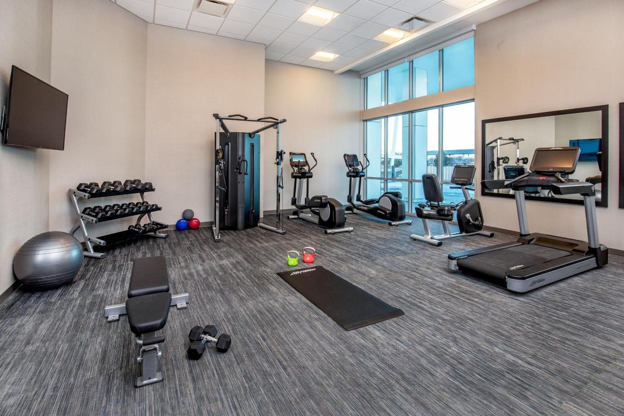 Springhill Suites By Marriott Boston Logan Airport Revere Beach Экстерьер фото